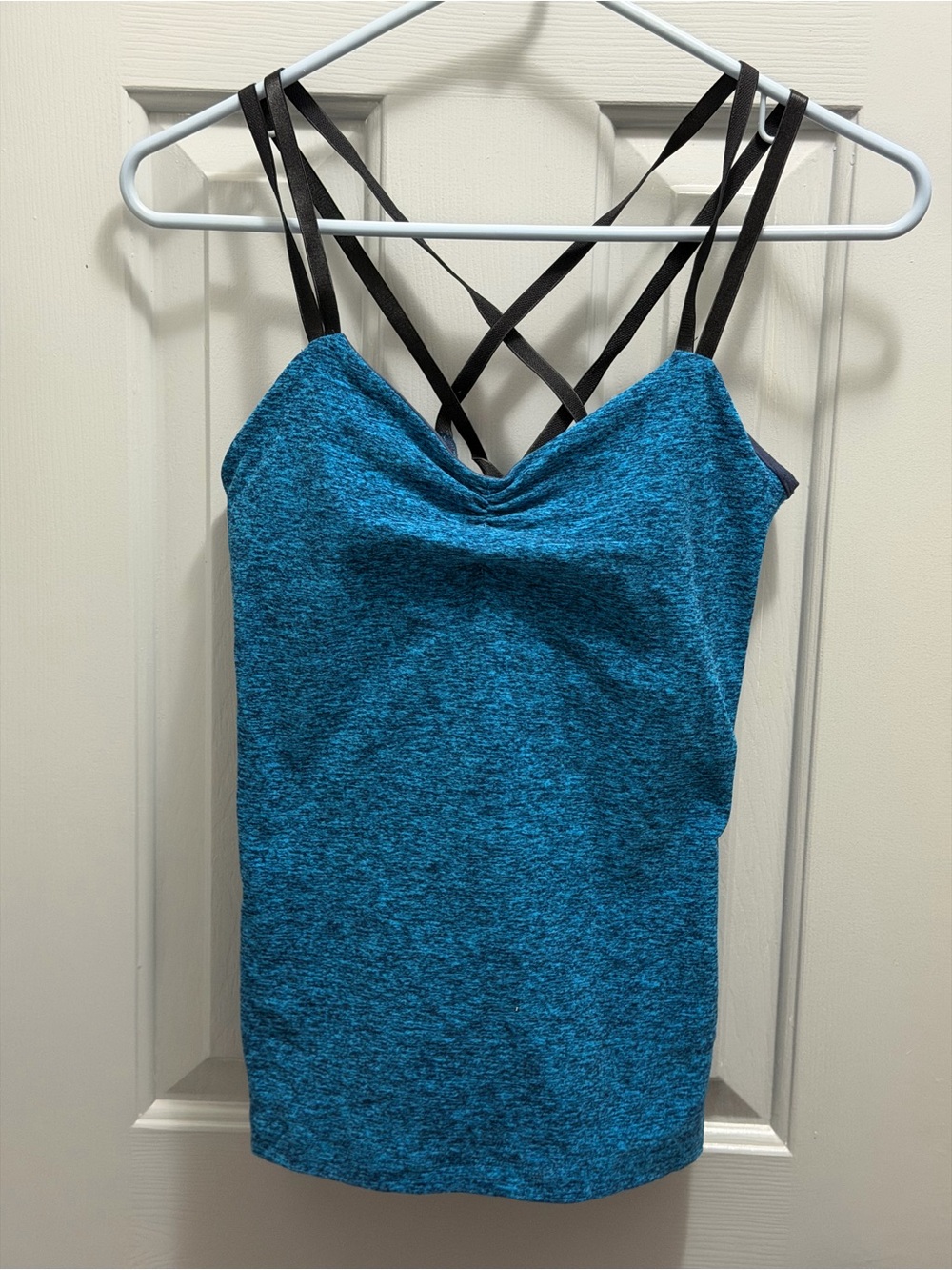 Beyond Yoga Women's Blue and Navy Workout Tank Top w/Bra Size Small